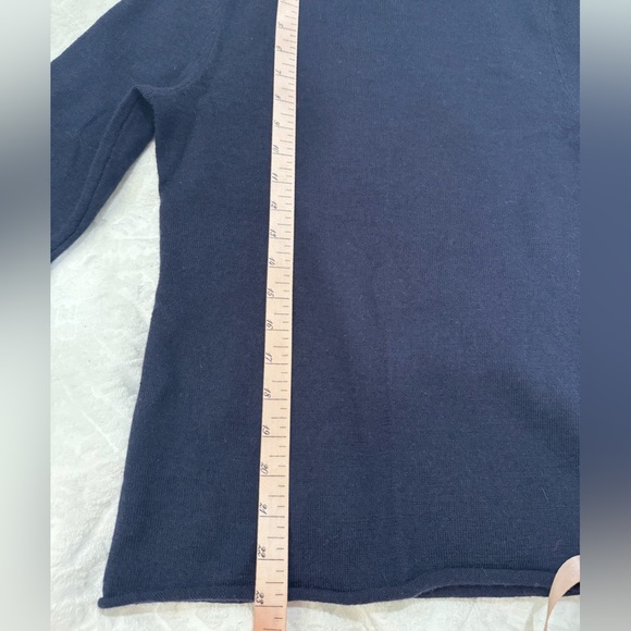 Susan Bristol 100% merino wool navy crew neck sweater rolled hem - Picture 5 of 6